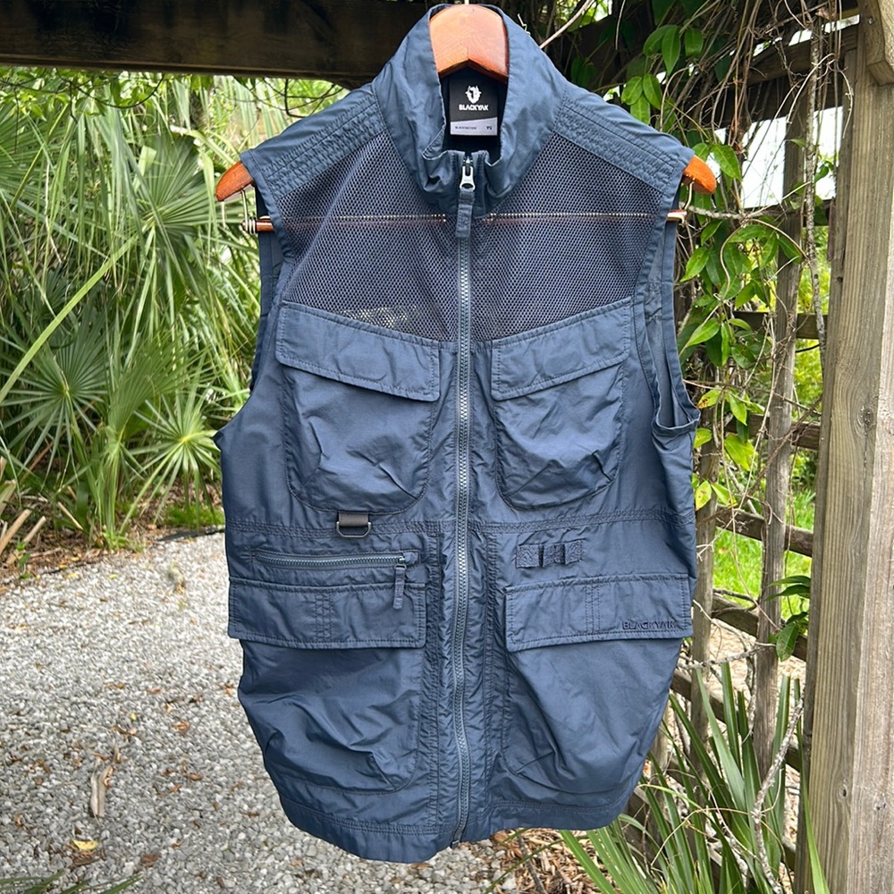 Utility outdoors vest multi pocket velcro zip mesh front back water repellent